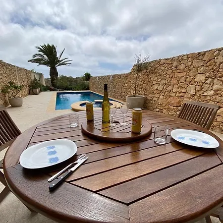 Sunset Villa Gharb (Gozo)