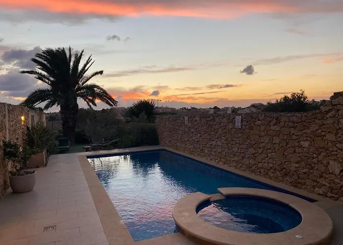 Villa Sunset Għarb